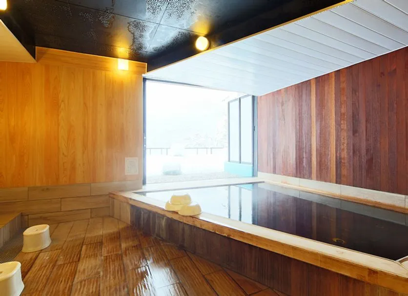 Daisen Lake Hotel bath